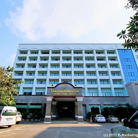Grand Park Hotel Nakhon Si Thammarat Exterior foto